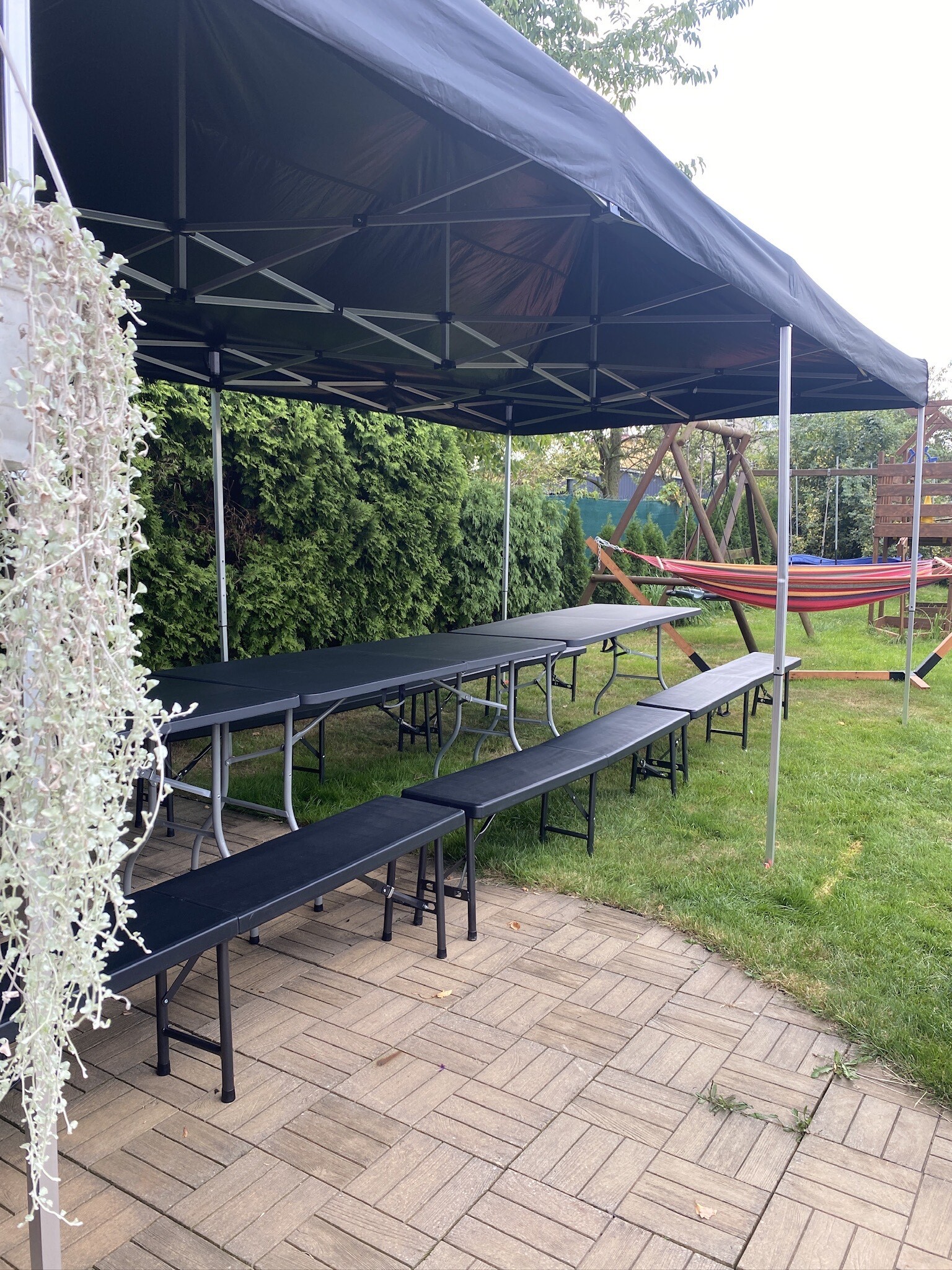 Ławy i stoły kateringowe